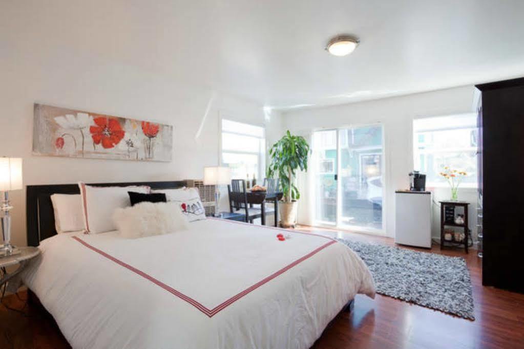 Fisherman'S Wharf Bed & Breakfast Victoria Exterior foto